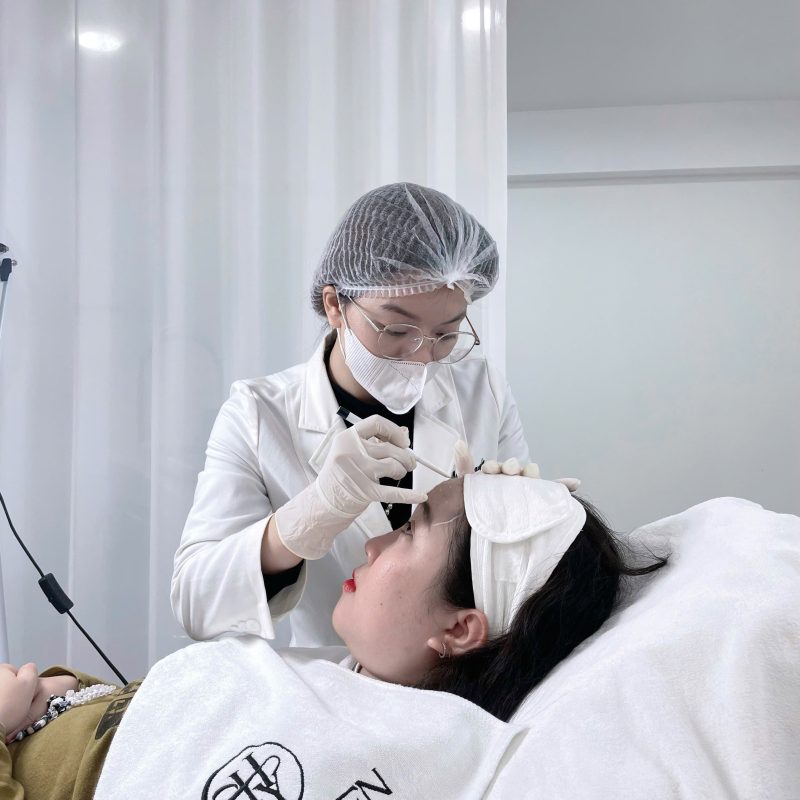 Dr Yến
